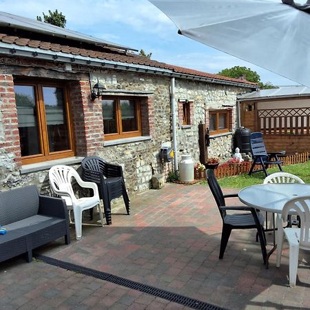 Vila Le Petit Nid Brugelette Exteriér fotografie