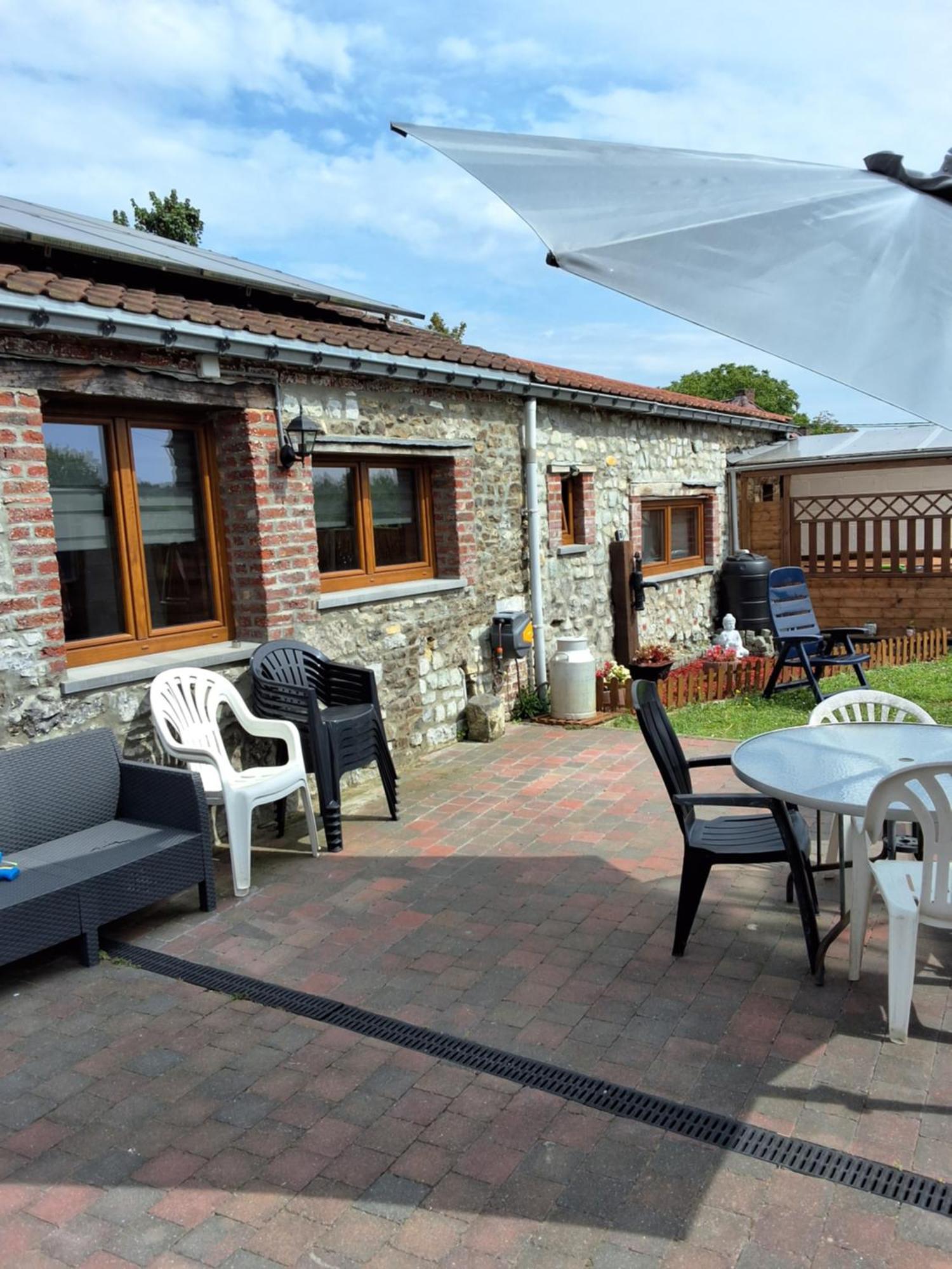 Vila Le Petit Nid Brugelette Exteriér fotografie